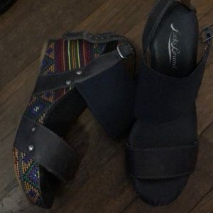 Lucky brand wedges navy blue size 6